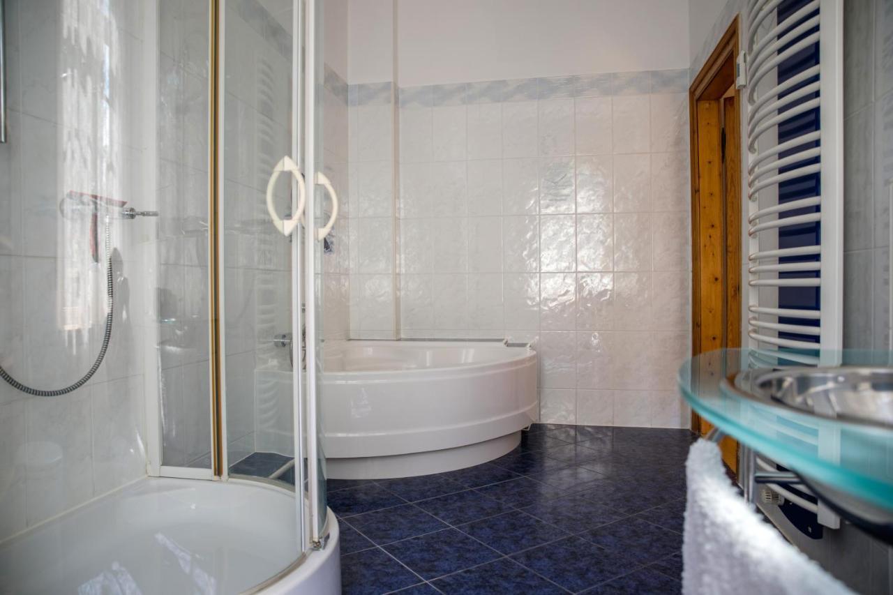Gruene Wellness & Apartment
